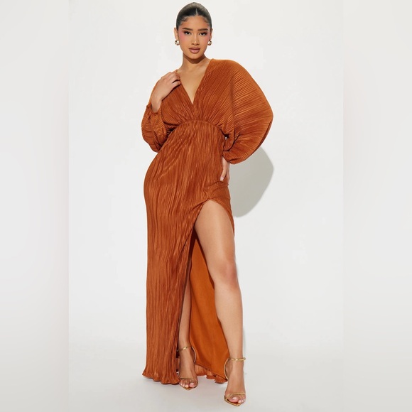 Fashion Nova Dresses & Skirts - Copper Orange Pleated V-Neck Maxi Dress